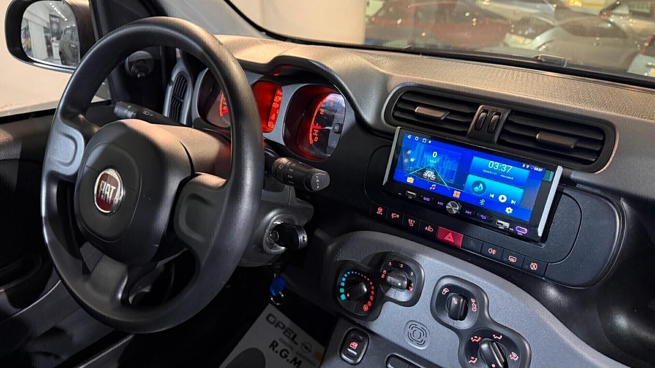 Fiat Panda 1.0 FireFly S&S Hybrid City Life TOUCH BLUETHOOT BLOCK SHAFT