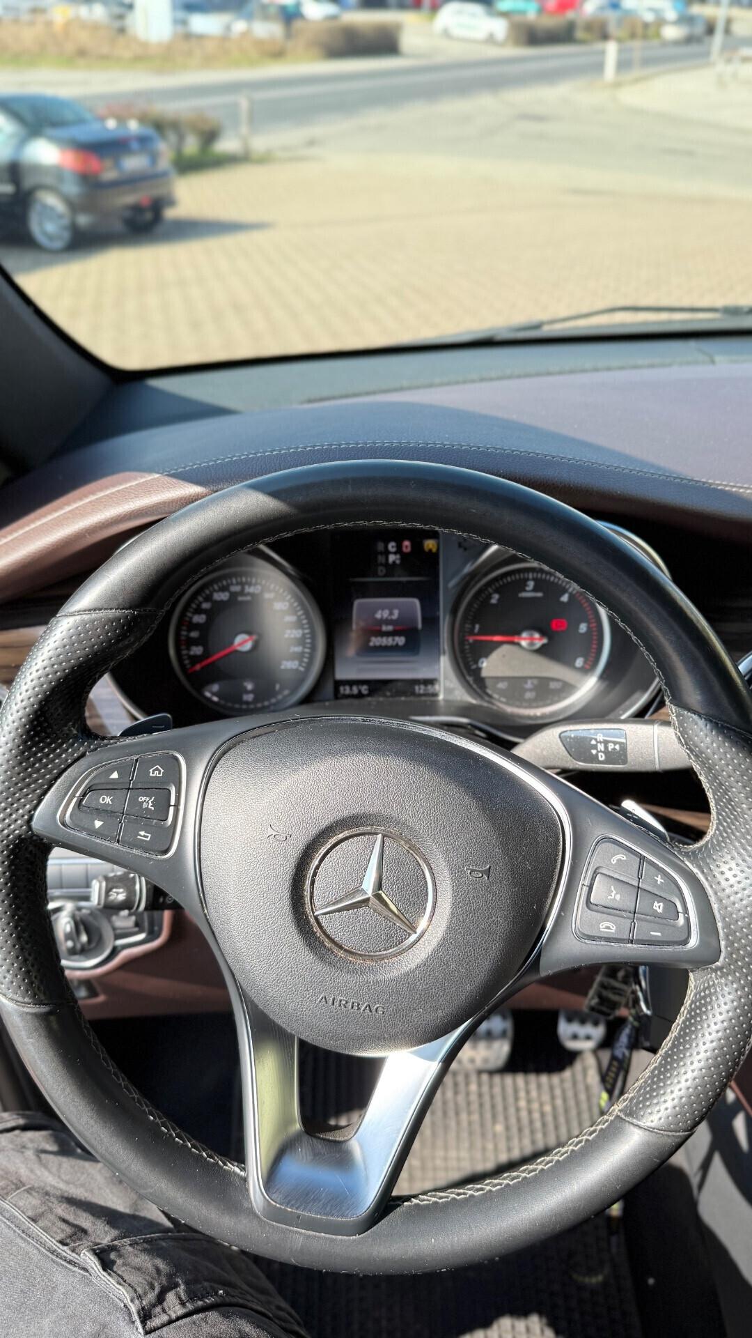 MERCEDES BENZ PREMIUM LONG 2018 FULL