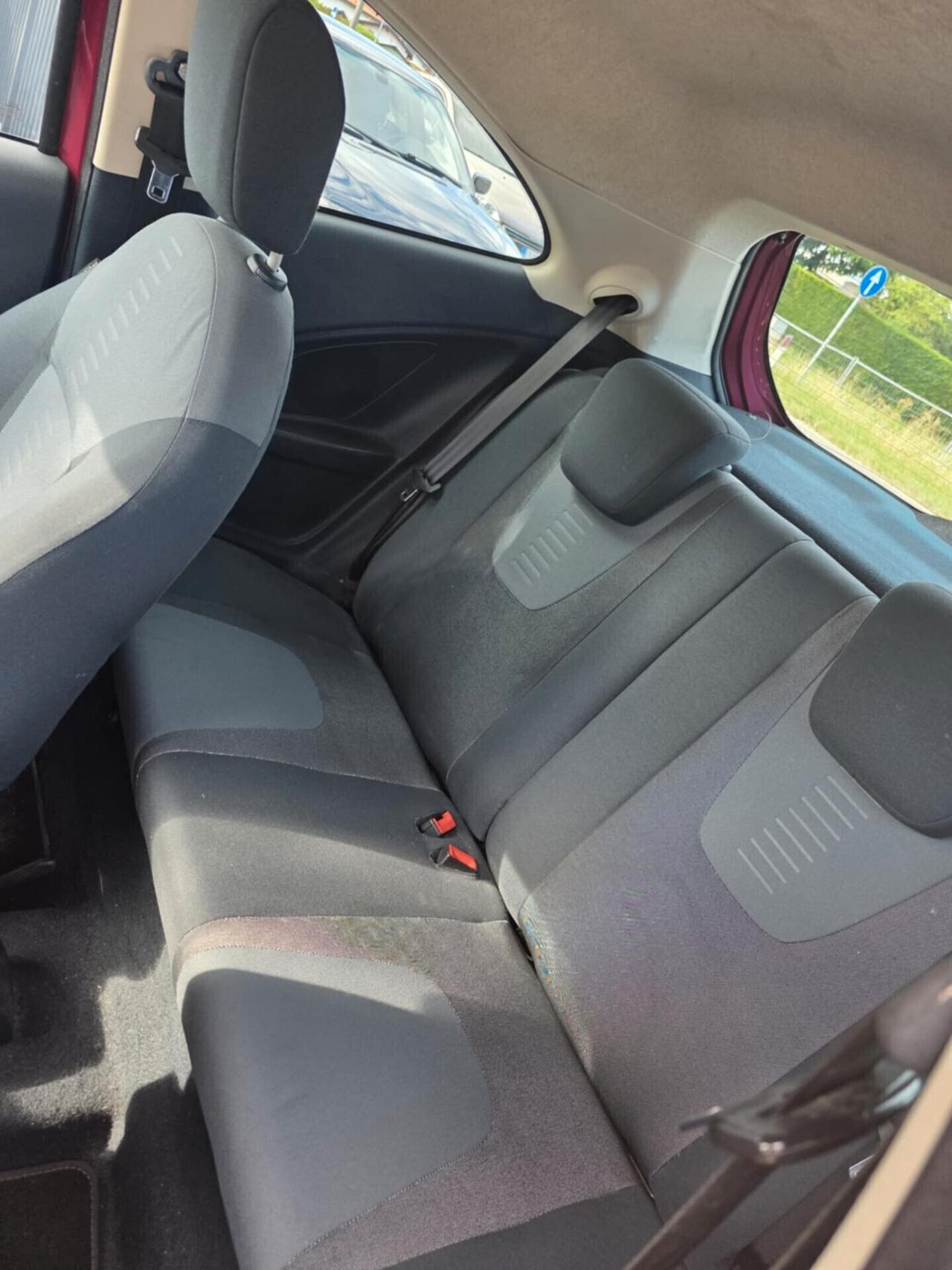 Ford Ka Ka+ 1.2 8V 69CV Titanium