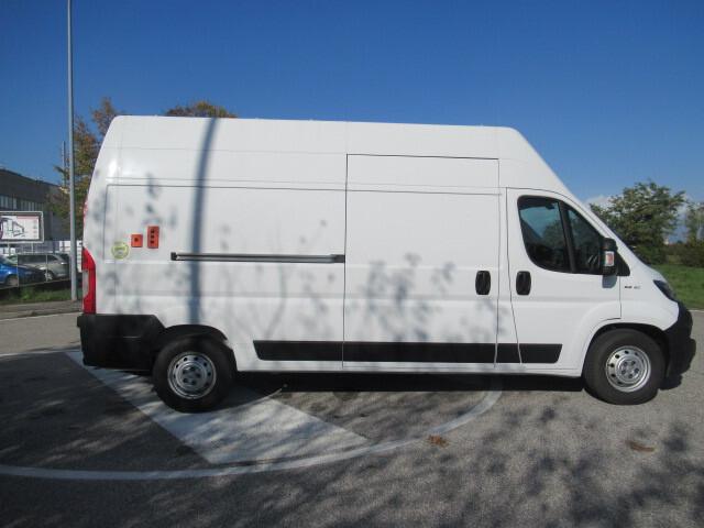 Fiat Ducato MAXI SUPERALTO con SPONDA IDRAULICA