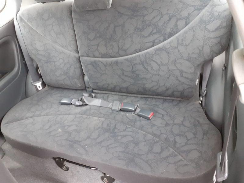 Toyota Yaris Yaris 3p 1.0 KM CERTIFICATI
