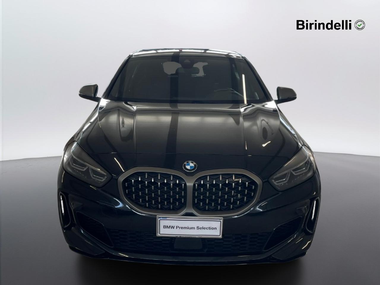 BMW Serie 1 (F40) - M 135i xDrive