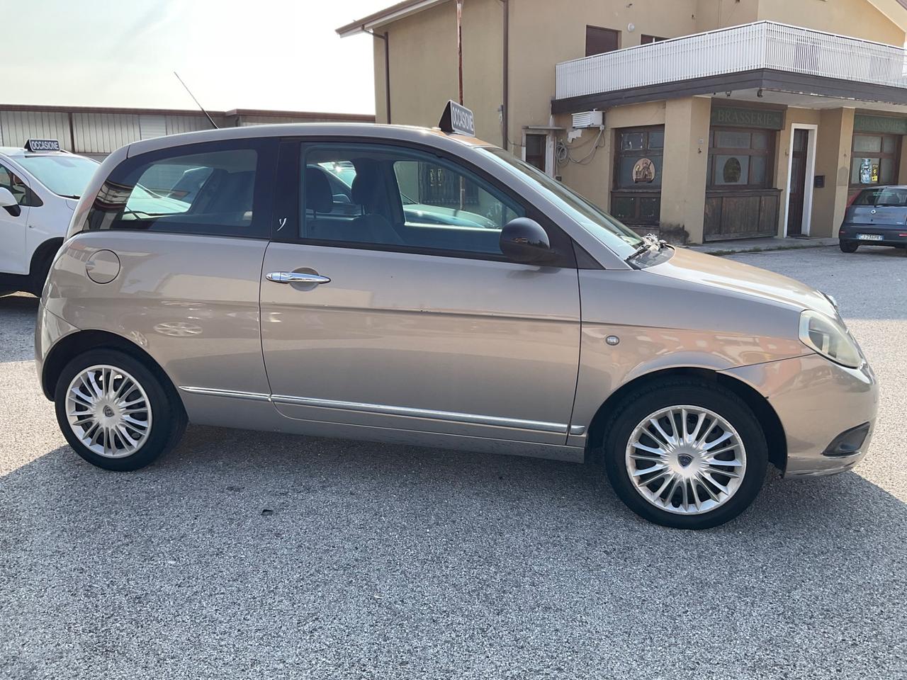 Lancia Ypsilon 1.2 69 CV Elle