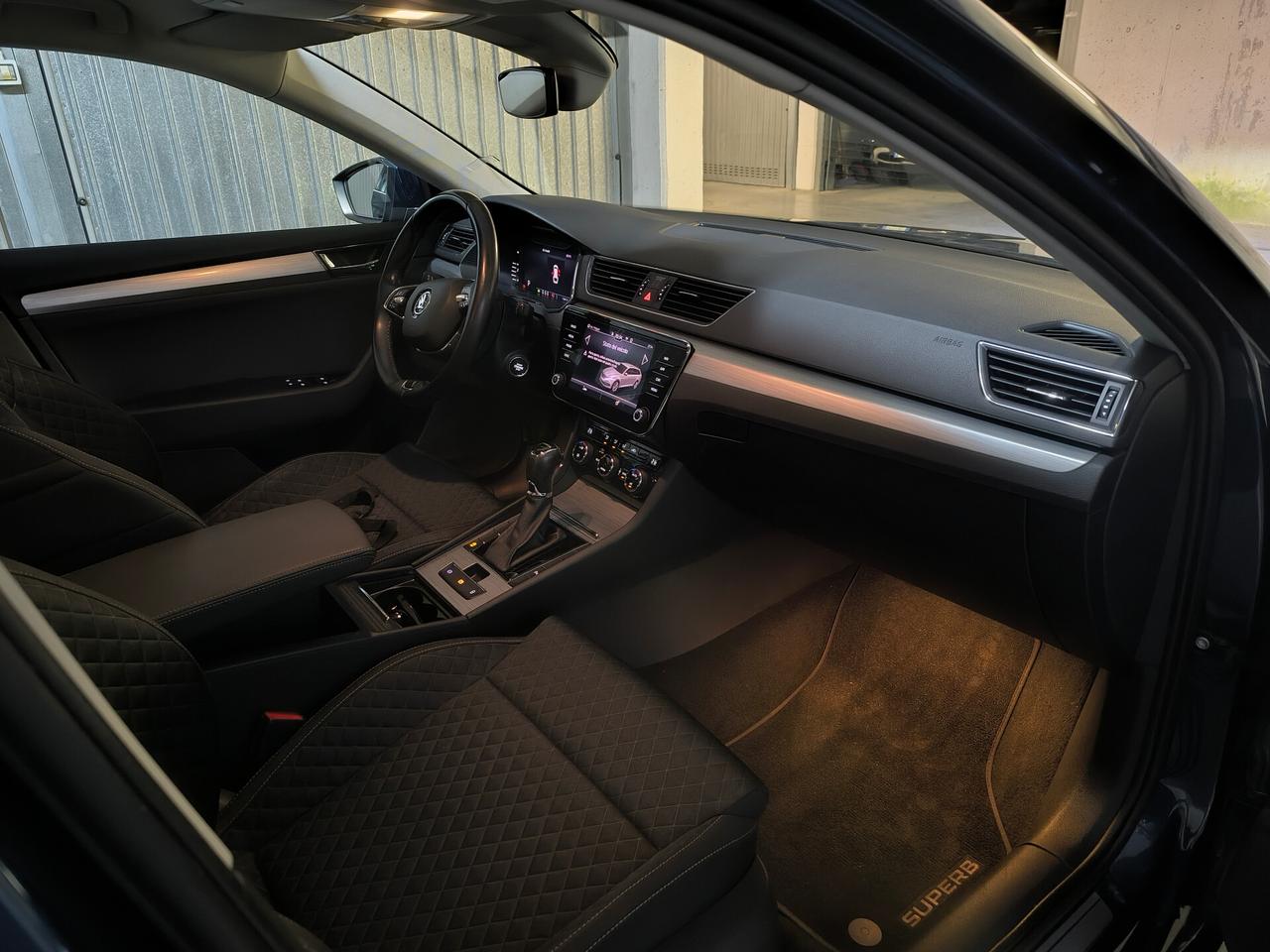 Skoda Superb 2.0 TDI EVO 150 CV SCR DSG Wagon Executive