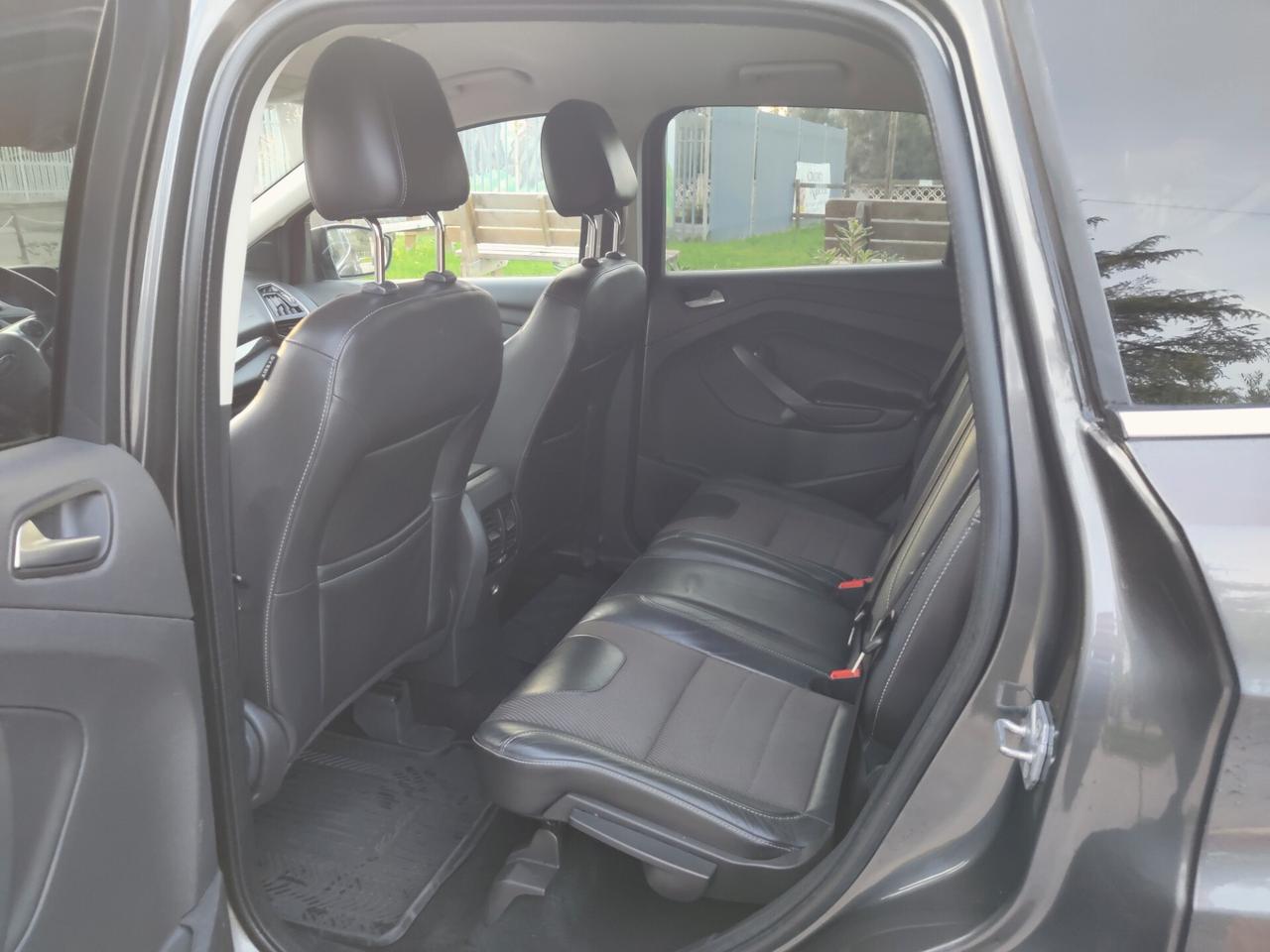 Ford Kuga 2.0 TDCI 150 CV S&S 4WD Titanium