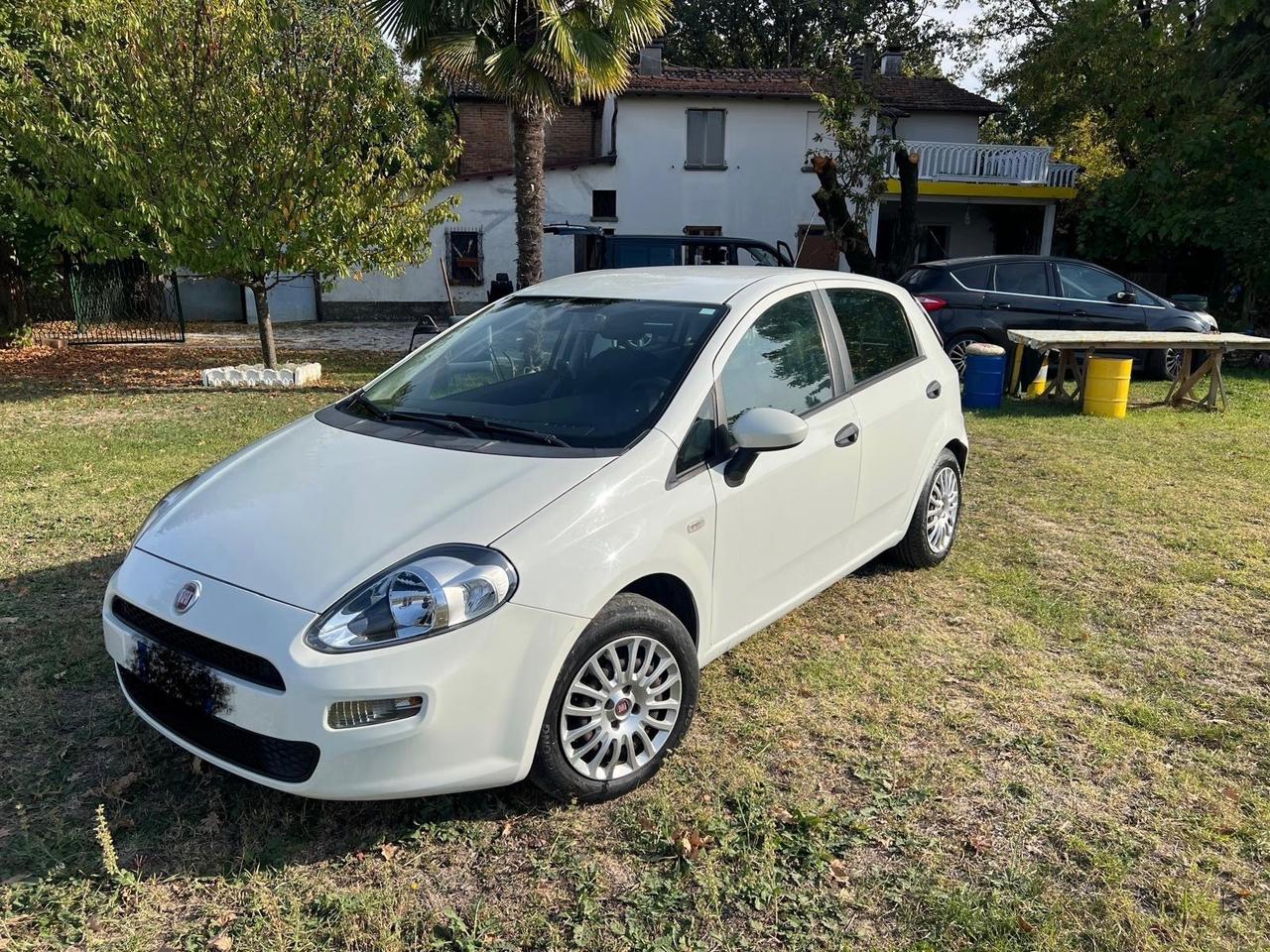 Fiat Punto 1.3 MJT II 75 CV 5 porte Virgin Radio