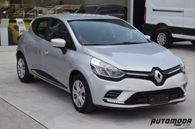 RENAULT Clio 75Cv 12 V Moschino life TCE