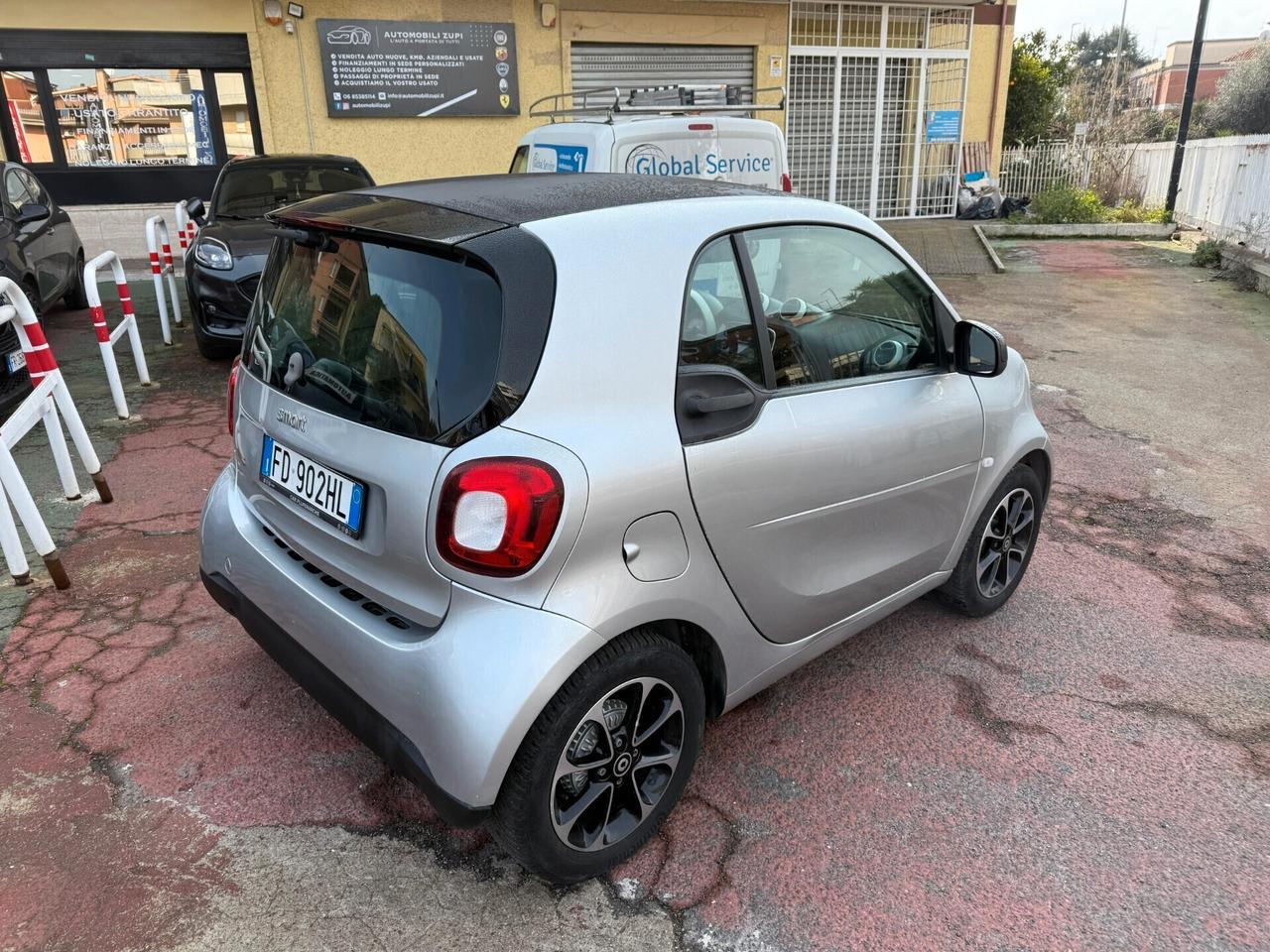 SMART FORTWO AUTOMATICA *ADATTA NEOPATENTATI