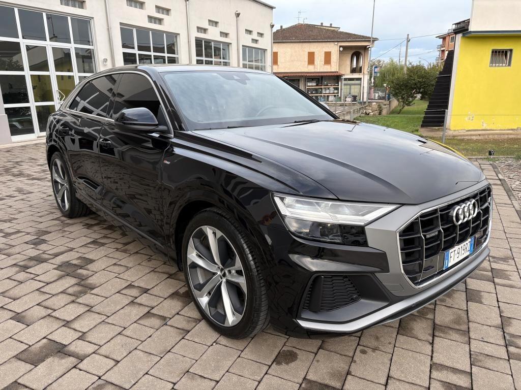 Audi Q8 50 3.0 TDI 286 CV quattro tiptronic Sport IBRIDA