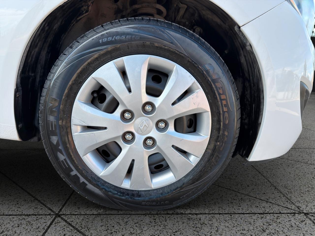 Hyundai iX20 1.4 90 CV GPL-SENSORI PARCHEGGIO