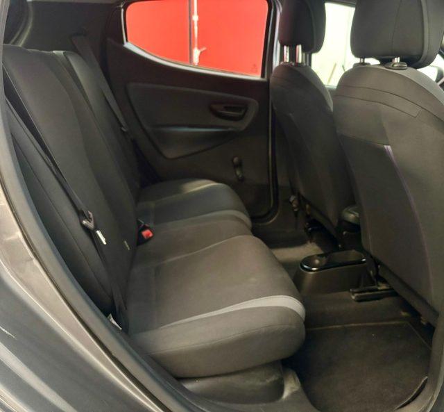 LANCIA Ypsilon 1.2 69 CV 5 porte Silver