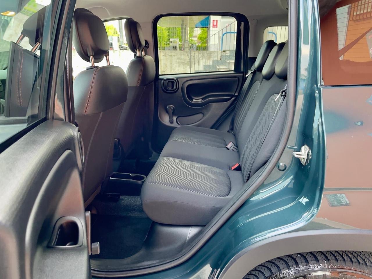 Fiat Panda 1.0 Hybrid Garmin