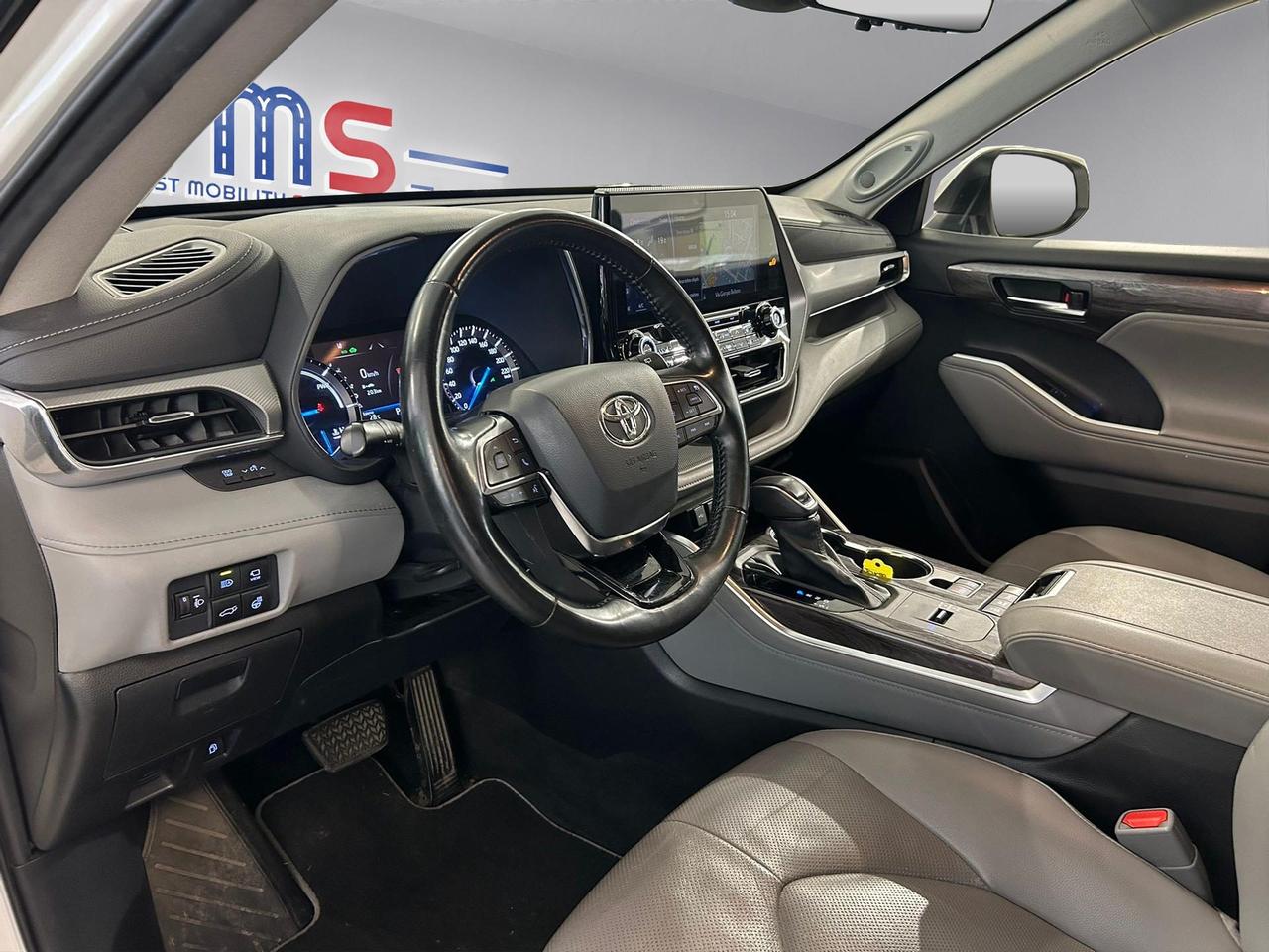 Toyota Highlander 2.5h Executive e-cvt