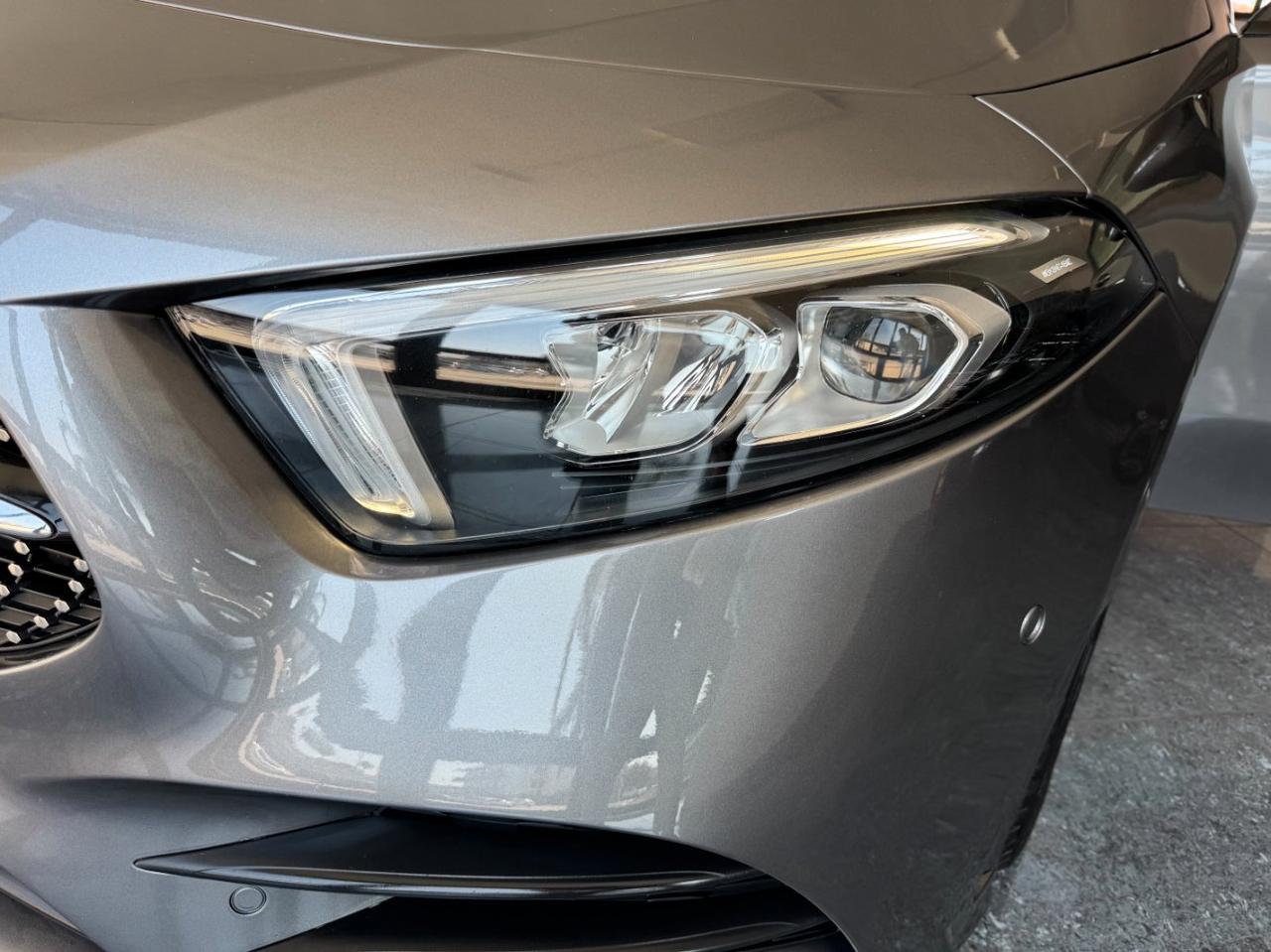 Mercedes A 180 D Sedan Amg Premium Auto Stupenda
