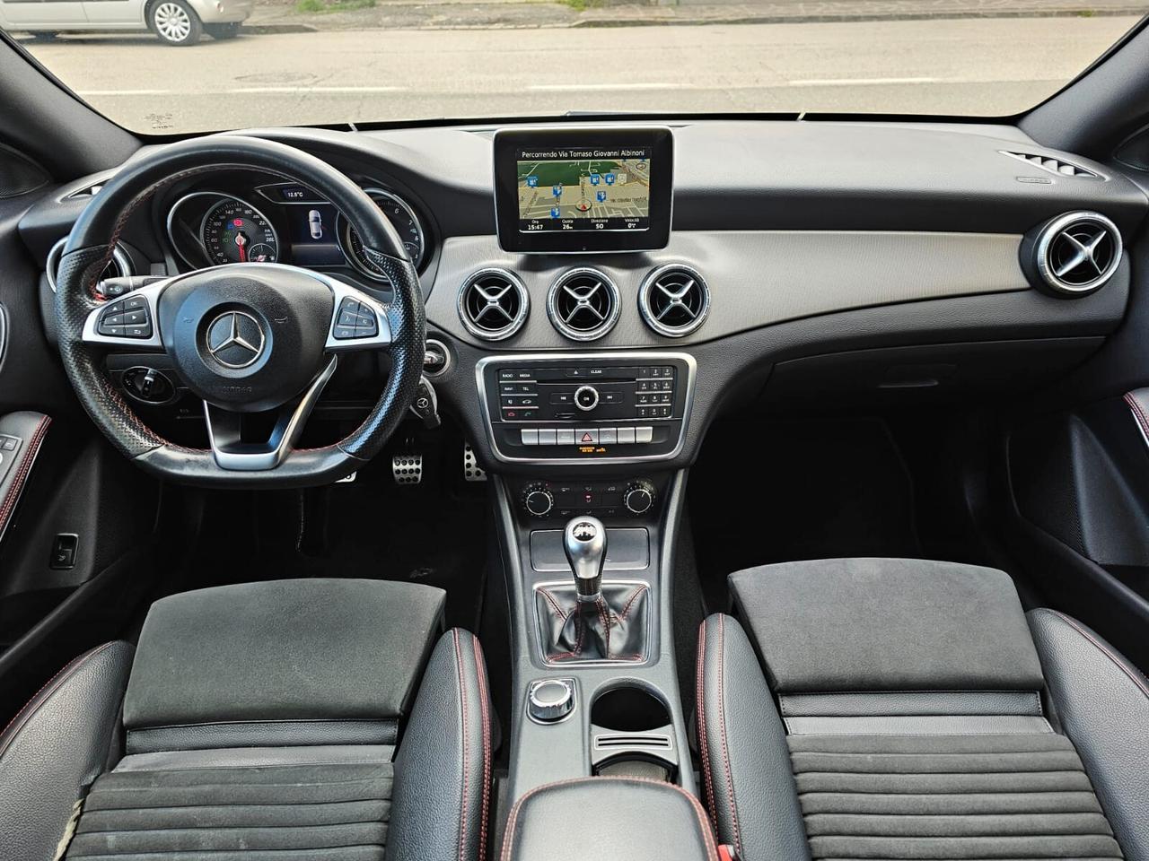 Mercedes-benz CLA 250 211cv Premium*AMG*Pelle*Navi*Bi-Xeno*Pdc*18*