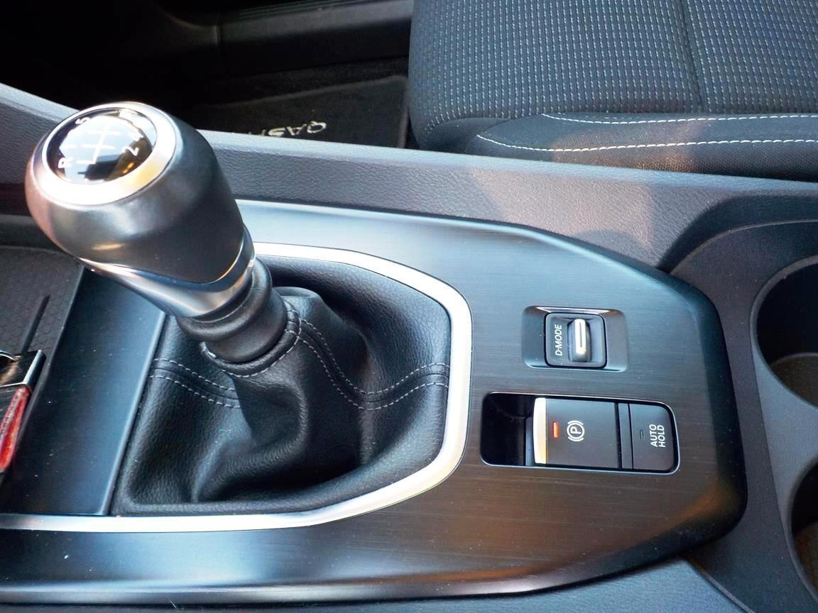 Nissan Qashqai MHEV 140 CV Business