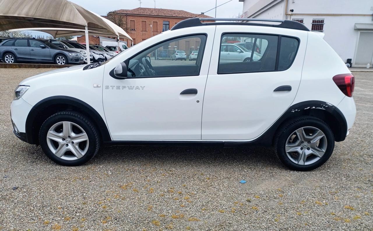Dacia Sandero Stepway 1.5 Blue dCi 95 CV Comfort