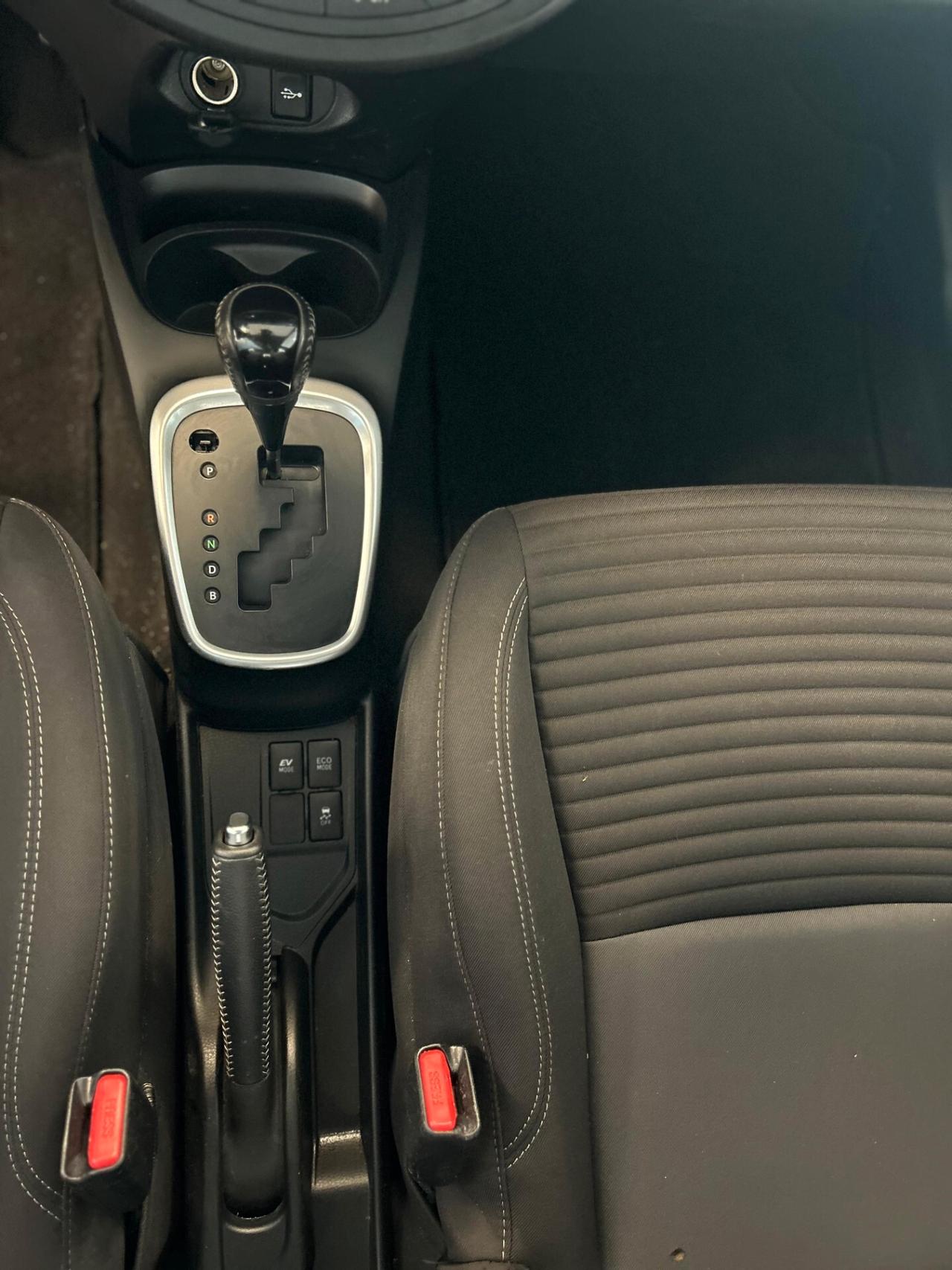 Toyota Yaris 1.5 Hybrid 5 porte Active