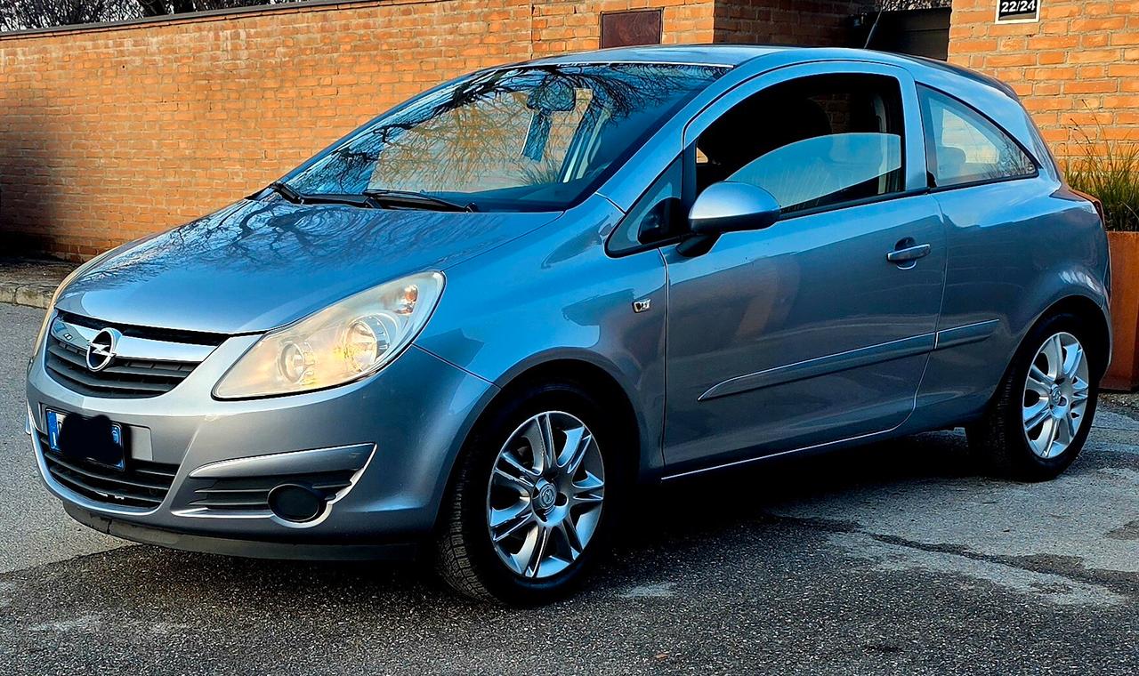 Opel Corsa 1.3 CDTI Sport neopatentati trattabile1950