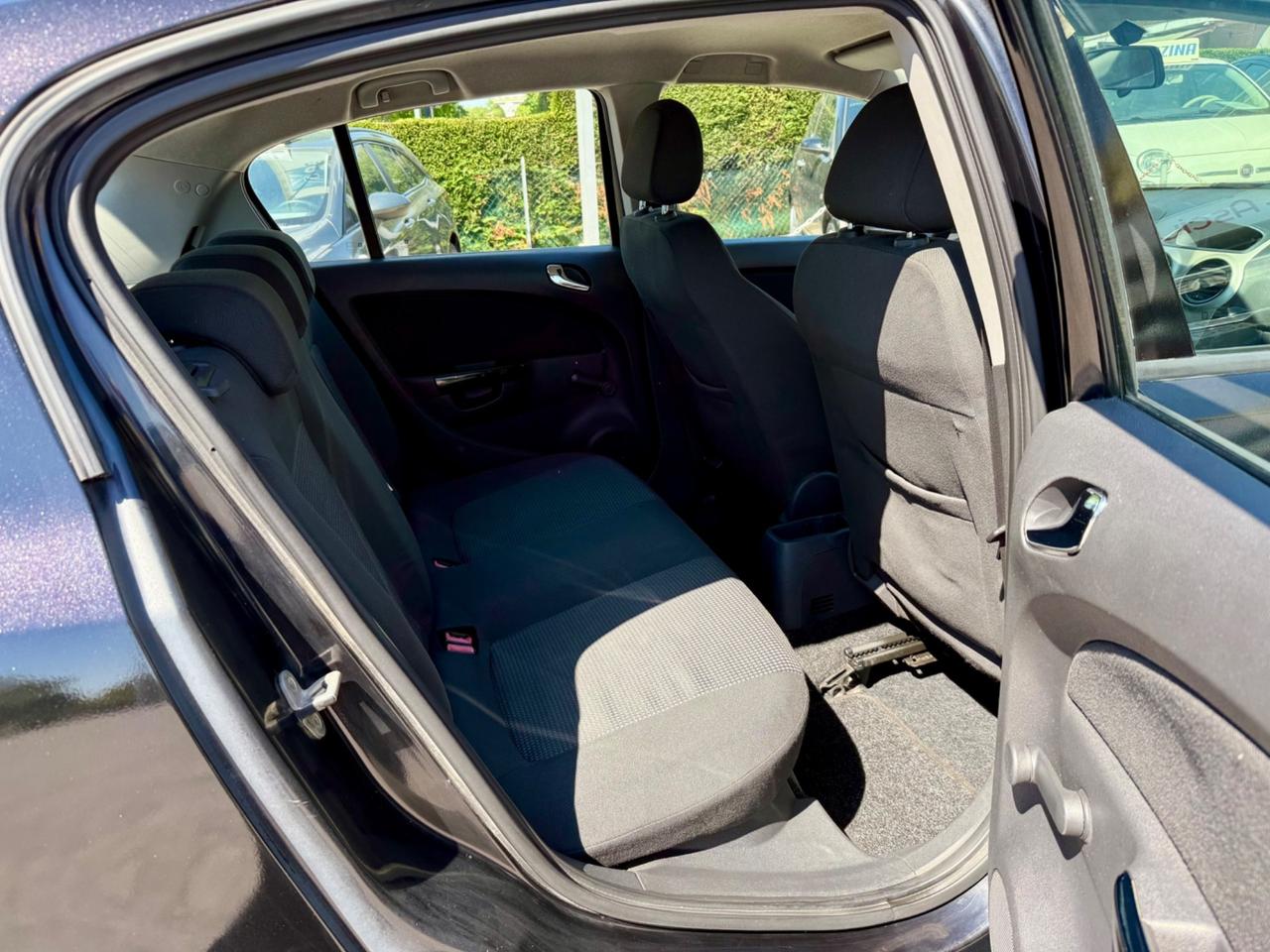 Opel Corsa 1.2 5 porte Ok Neopatentati