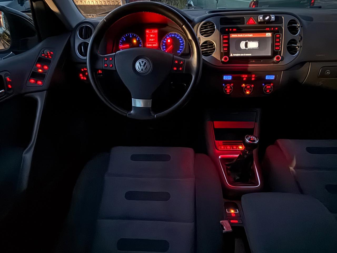 Volkswagen Tiguan 2.0 TDI 170 CV DPF Sport & Style (18°)