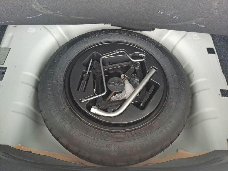 Lancia Ypsilon 1.0 FireFly 70cv Hybrid Platino