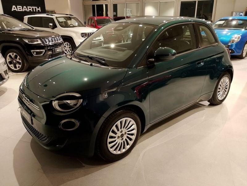 FIAT 500 500e Berlina 42 kWh