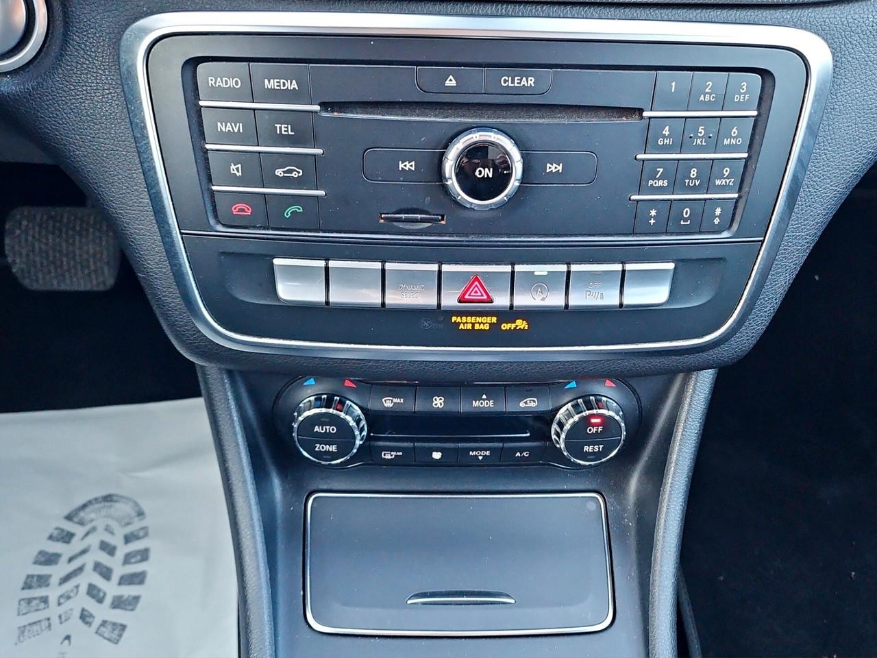 Mercedes-benz GLA 200 d Premium