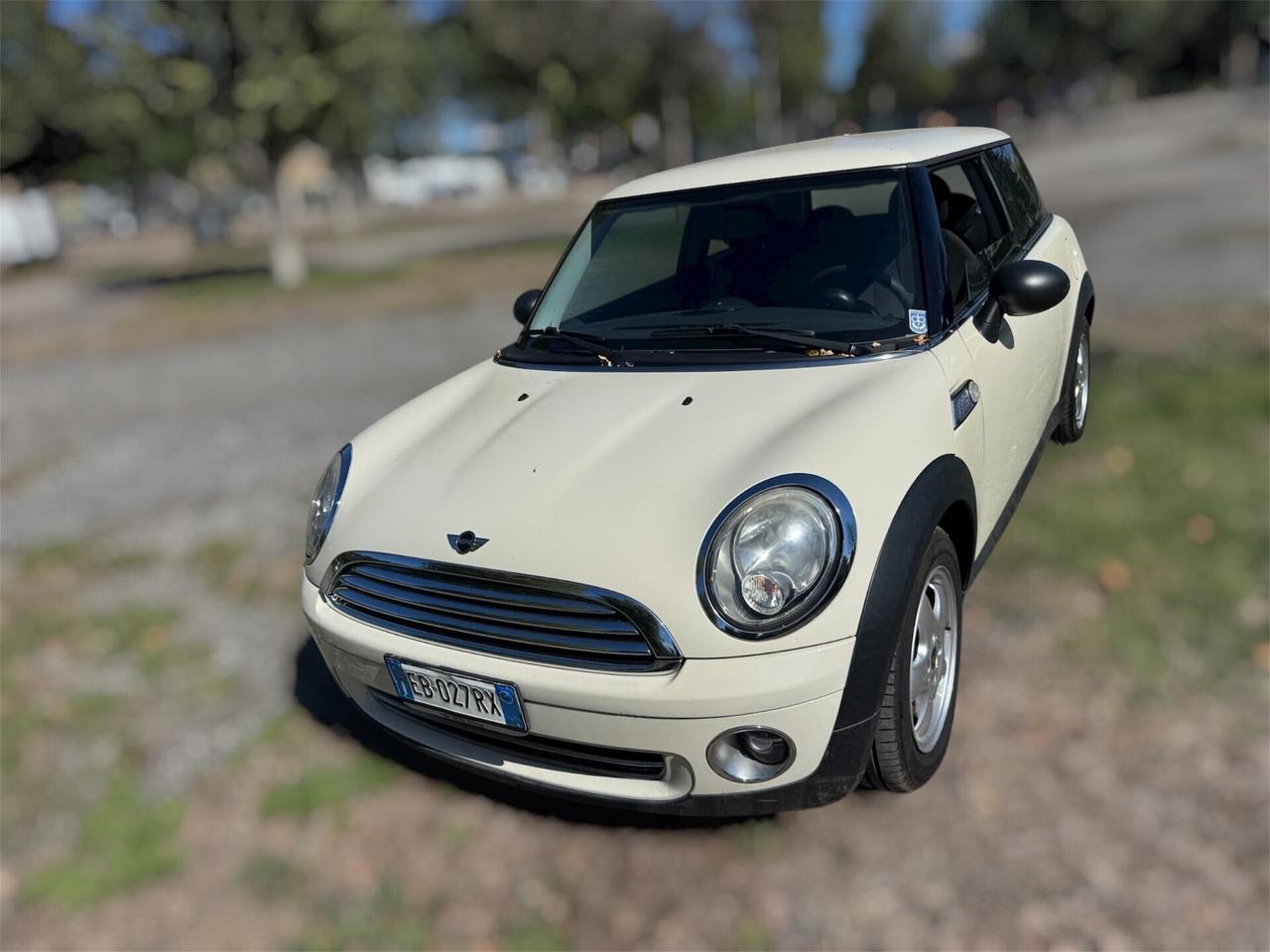 Mini ONE 1.4 benzina-2010