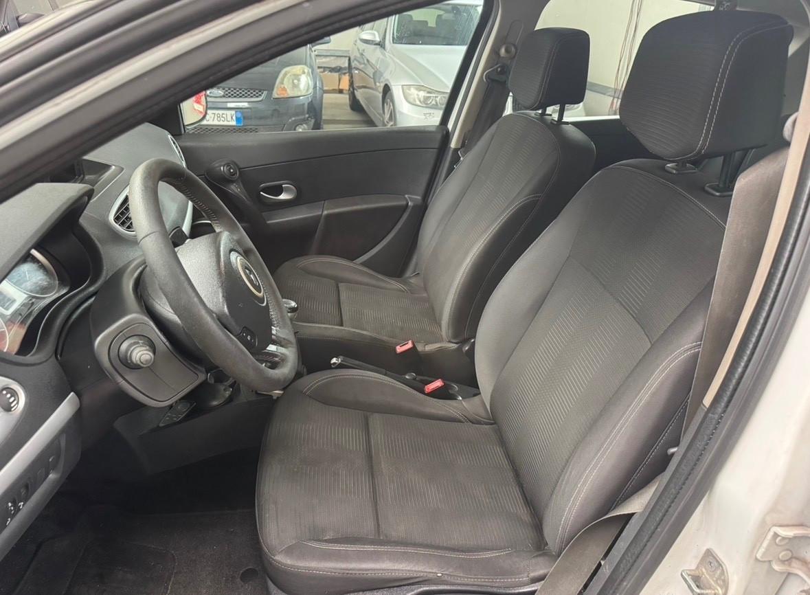 Renault Clio 1.2 16V 5 porte Luxe