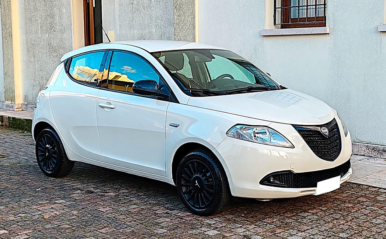 Lancia Ypsilon 1.2 69 CV 5 porte GPL Ecochic Gold
