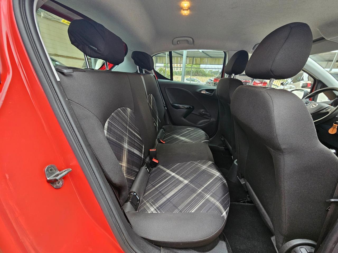 Opel Corsa 1.4 90CV GPL Tech 5 porte b-Color