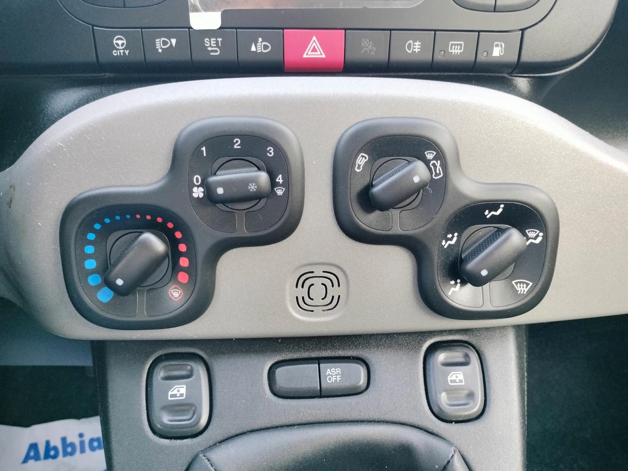 Fiat Panda 1.2 EasyPower Lounge GPL casa madre