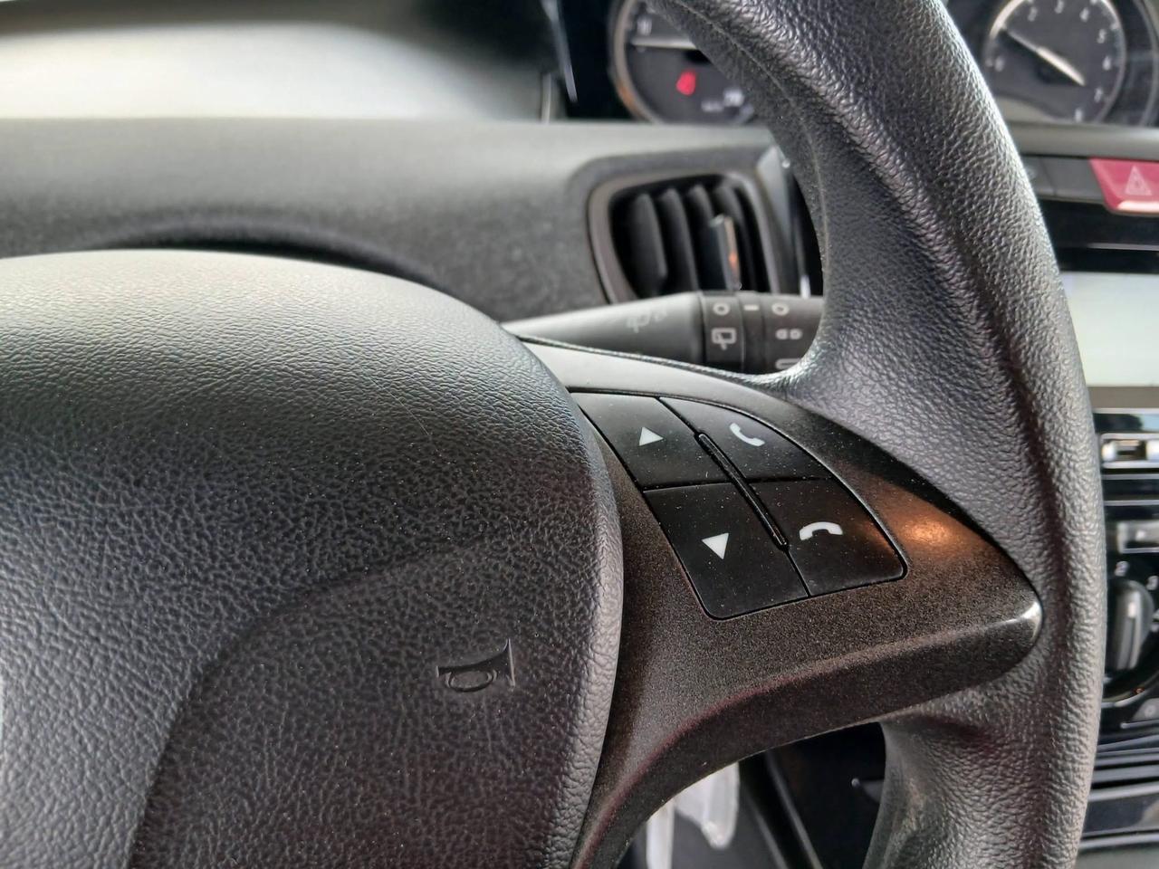 Lancia Ypsilon 1.0 FireFly 5 porte S&S Hybrid Alberta Ferretti