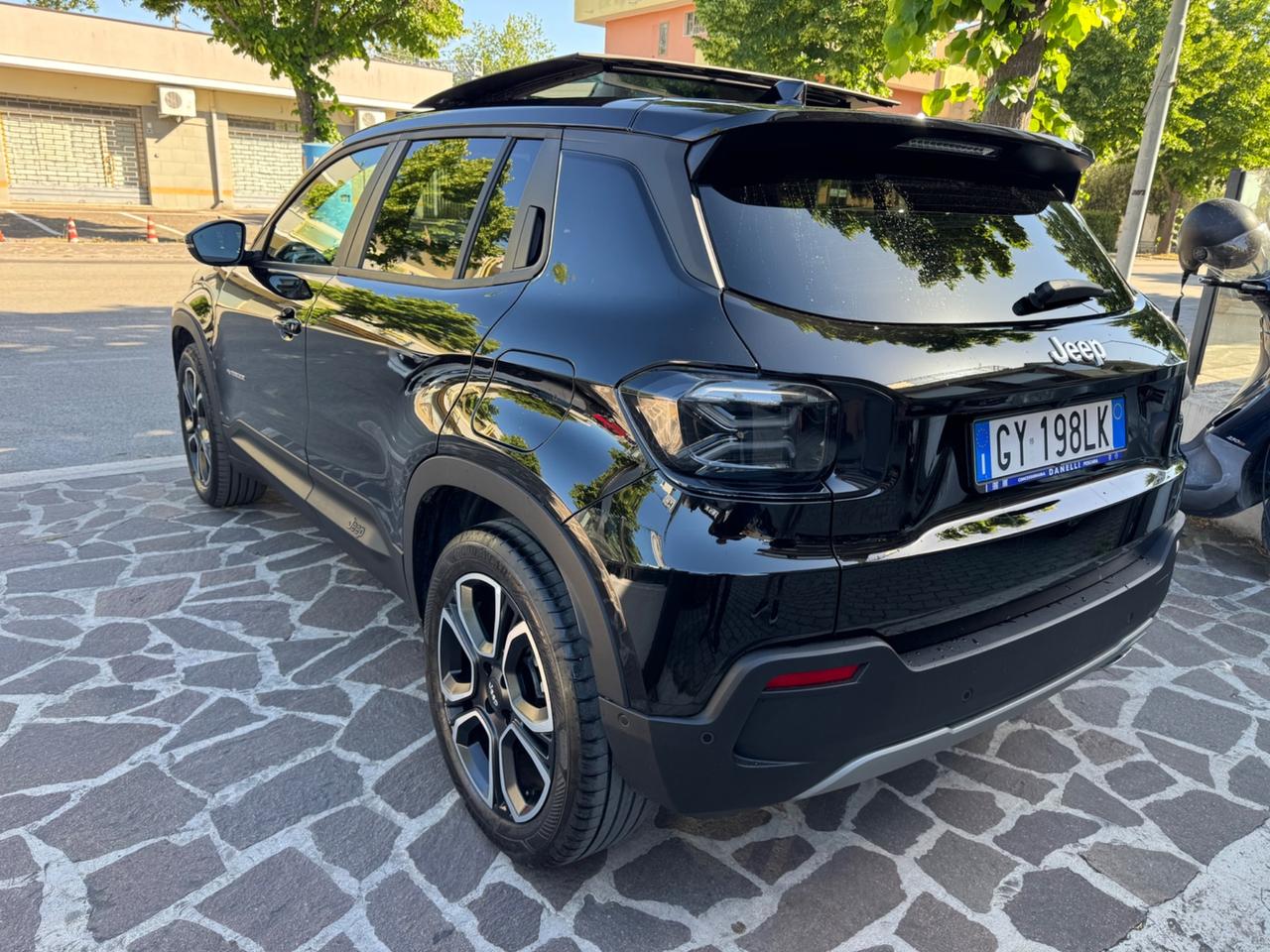 Jeep Avenger 1.2 Turbo 100 CV MHEV Summit Tetto apribile Automatica