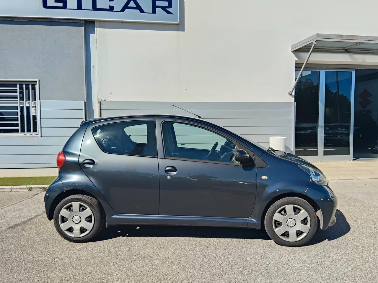 Toyota Aygo 1.0 12V VVT-i 5 porte