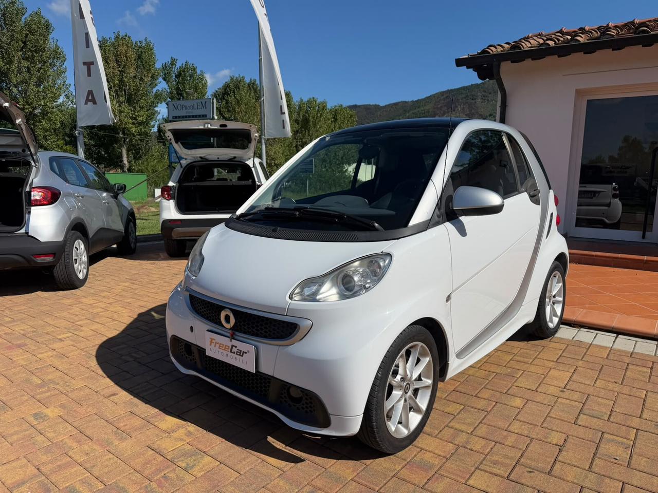 Smart ForTwo 1000 52 kW MHD coupé passion