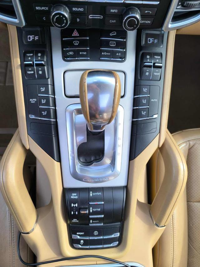 PORSCHE Cayenne 3.0 Diesel 250CV Platinum Edition