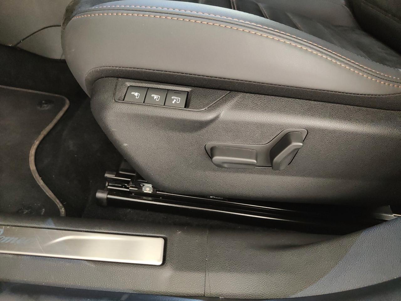 Alfa Romeo Junior 1.2 145 CV Hybrid eDCT6 Q4 Intensa