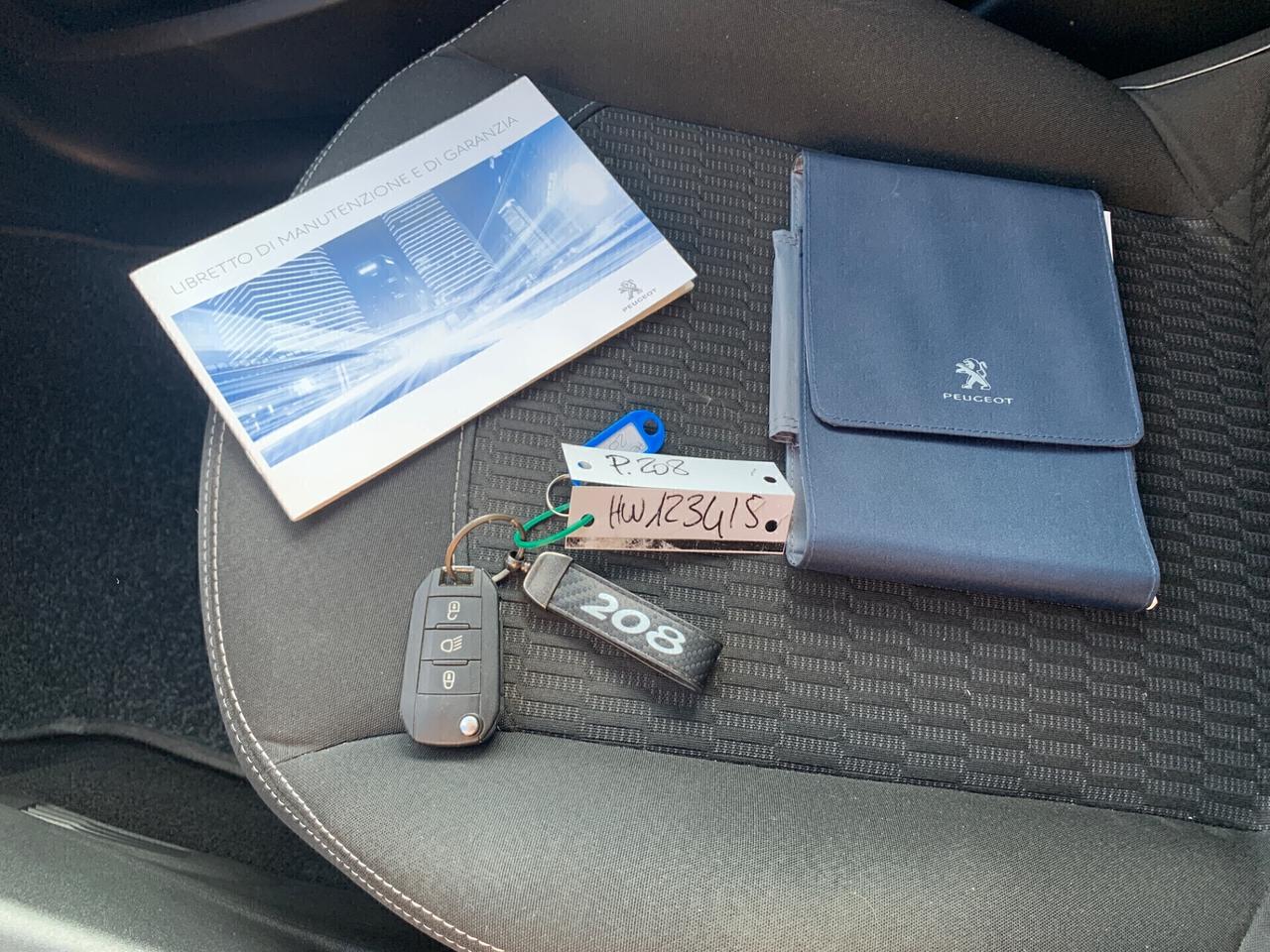 Peugeot 208 BlueHDi 75 5 porte