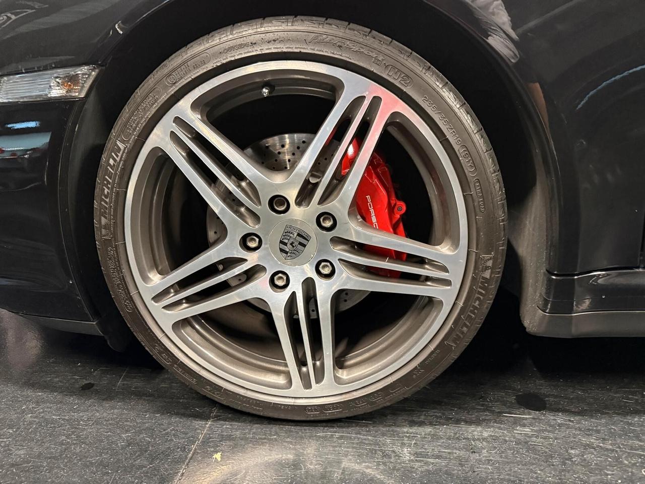 Porsche 997 Carrera 4S Coupé