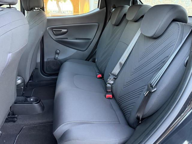 LANCIA Ypsilon HYBRID GOLD+NAVI+SENSORI PARK+5 POSTI