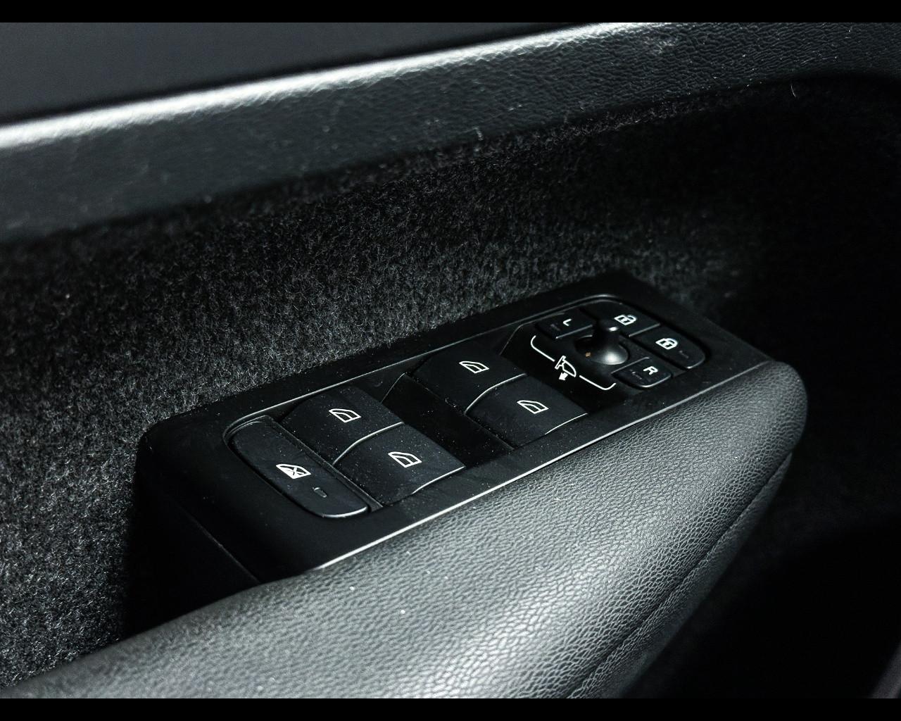 VOLVO XC40 T5 Recharge Plug-in Hybrid Inscription Expression