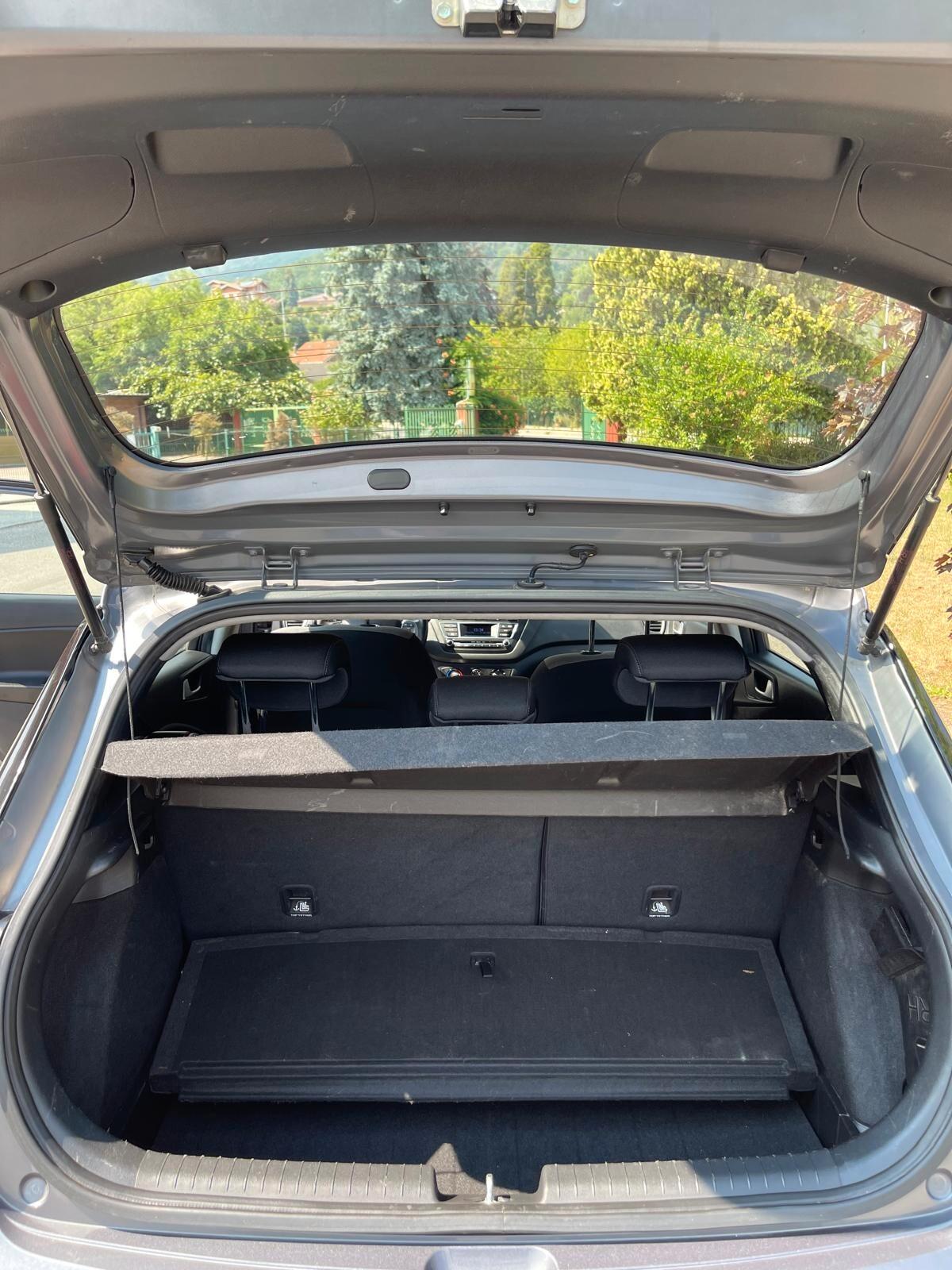 Hyundai i20 1.2 84 CV 5p Style - Neopatentati