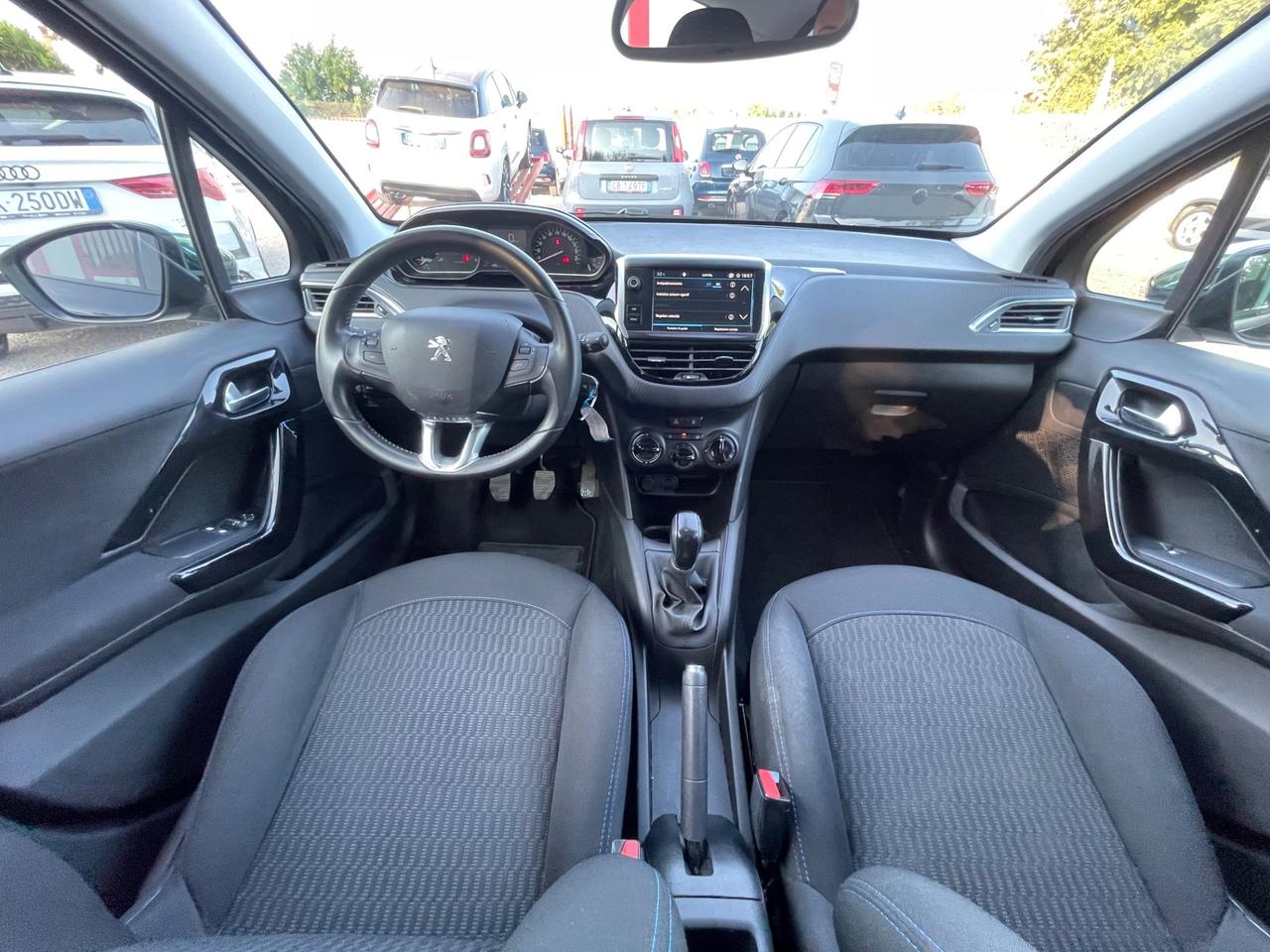 Peugeot 208 Signature 1.2 PureTech 82cv