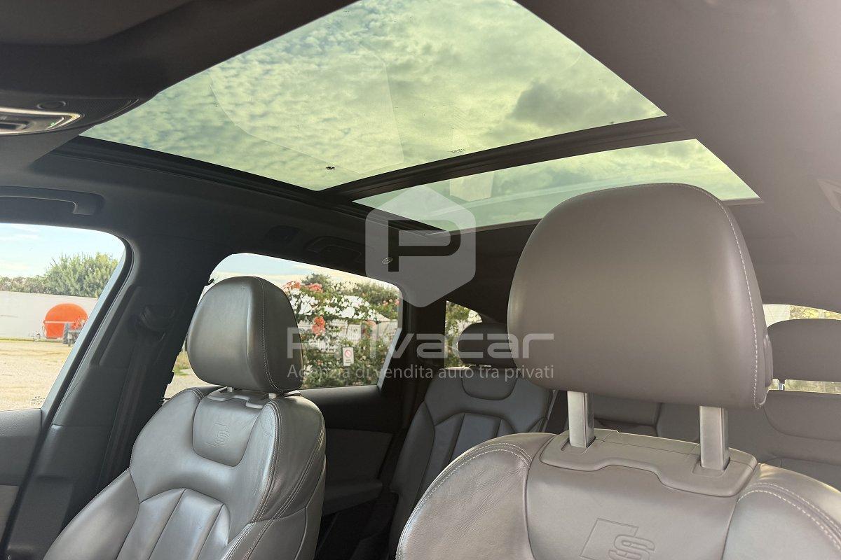 AUDI Q7 e-tron 3.0 TDI quattro tiptronic Business Plus