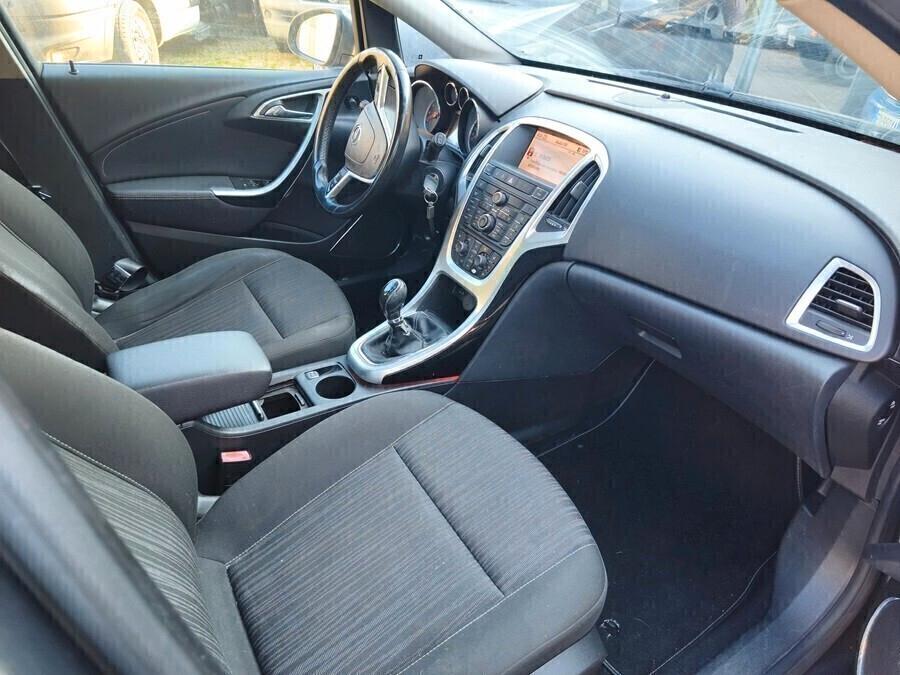 Opel Astra 1.6 115CV Sports Tourer Cosmo