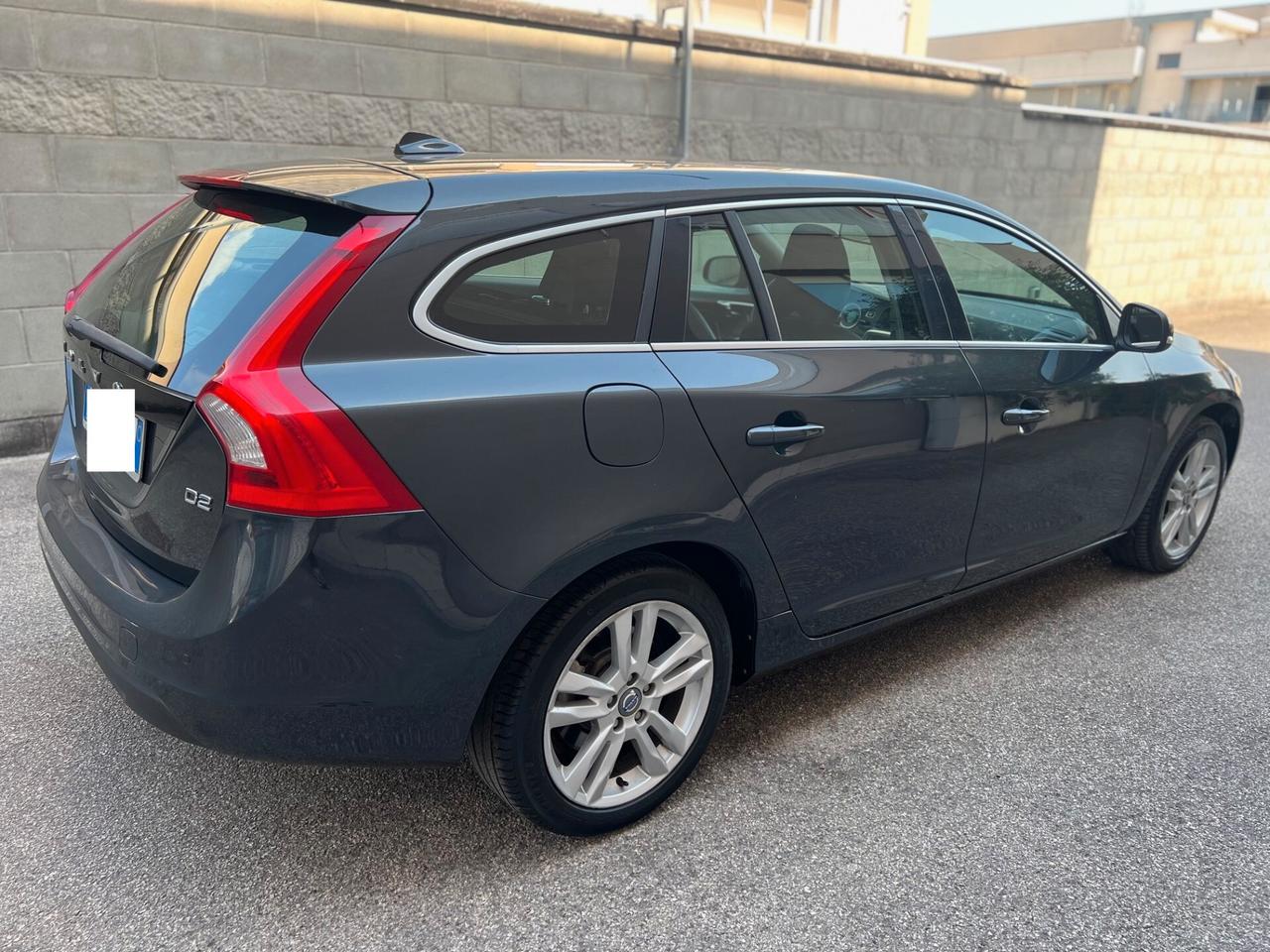 Volvo V60 1.6 d2 115cv Business TELPDC/CLIMA