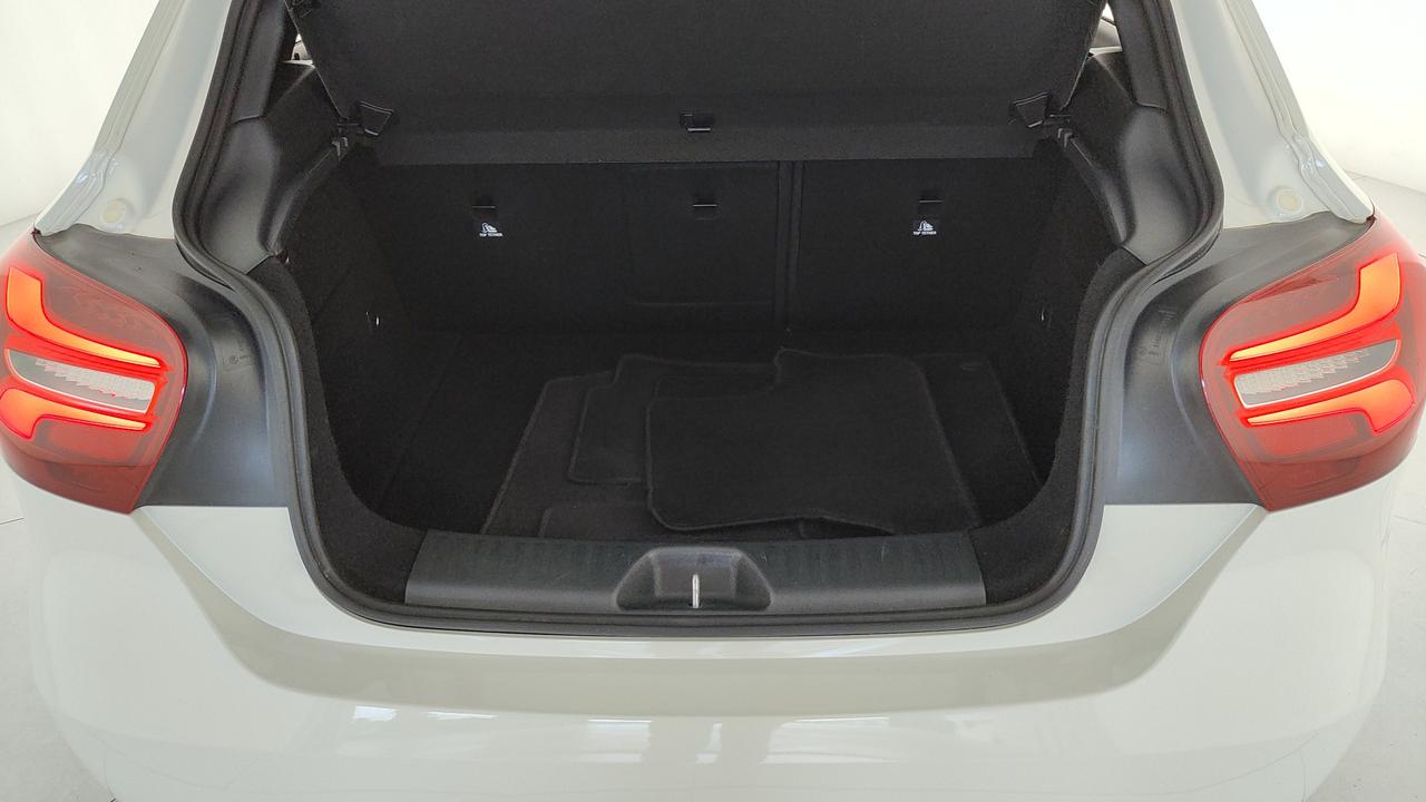 Mercedes-Benz Classe A - W176 - A 180 d Business