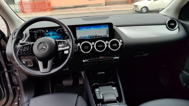 MERCEDES-BENZ GLA 180 d Automatic Sport "NAVI"LED"CAMERA"PELLE"